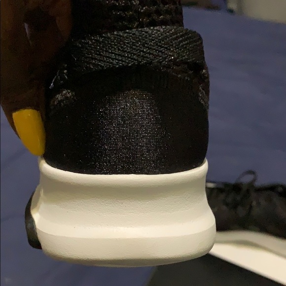 Adidas sneakers - Picture 3 of 4